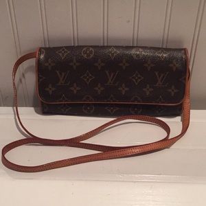 Louis Vuitton Twin Pochette GM